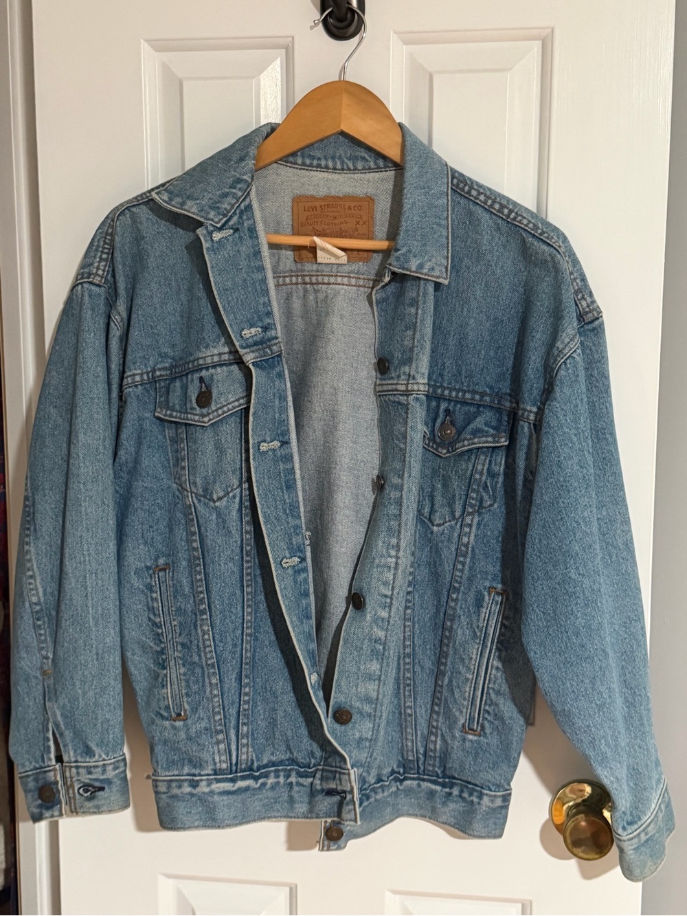 Levi’s Jean Jacket Small